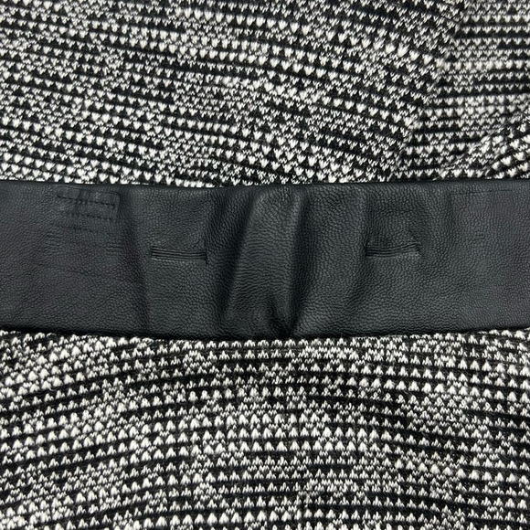 DIVIDED H & M Womens Mini Skirt Black Gray Back Zipper Size Small - Picture 9 of 9